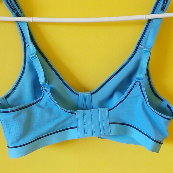 Sports bra - Picture 4 of 5